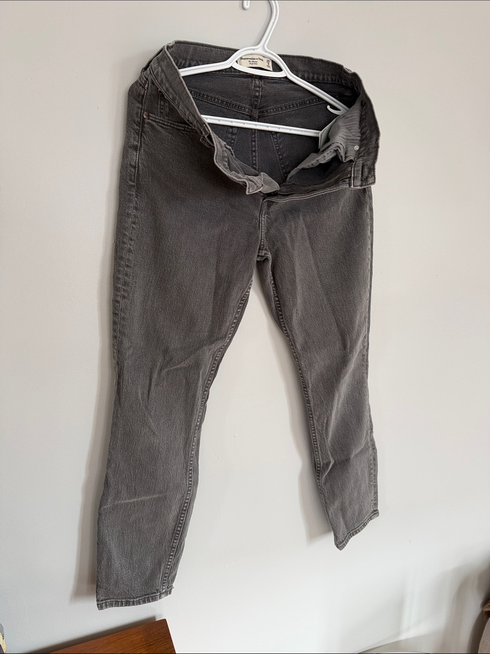 Abercrombie & Fitch High-Rise Gray Women’s Jeans
